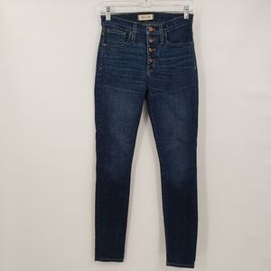 Madewell 9" Mid-Rise Skinny Jeans in Hayes Wash: Button-Front Edition,
